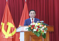 Key Party official meets with Vietnamese representatives in Laos